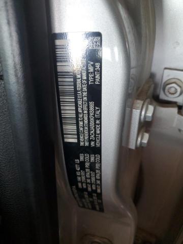 Фото 12 - JEEP RENEGADE