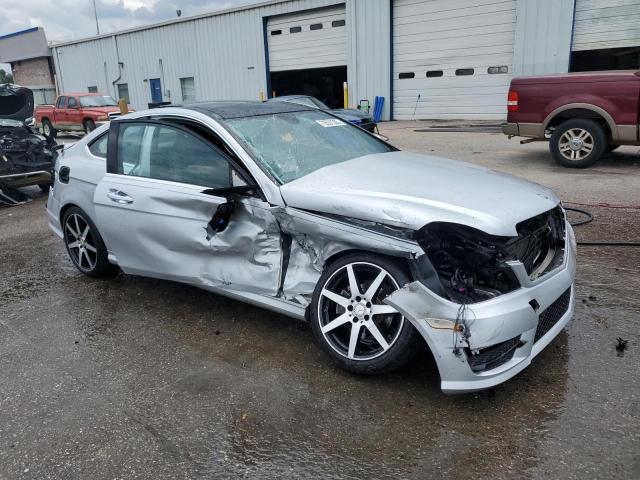 Фото 4 - MERCEDES-BENZ C-CLASS