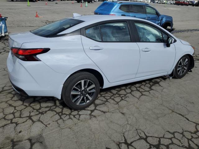 Фото 3 - NISSAN VERSA