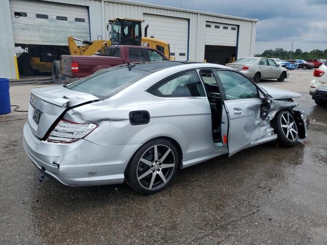 Фото 3 - MERCEDES-BENZ C-CLASS