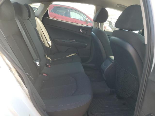 Фото 10 - KIA OPTIMA