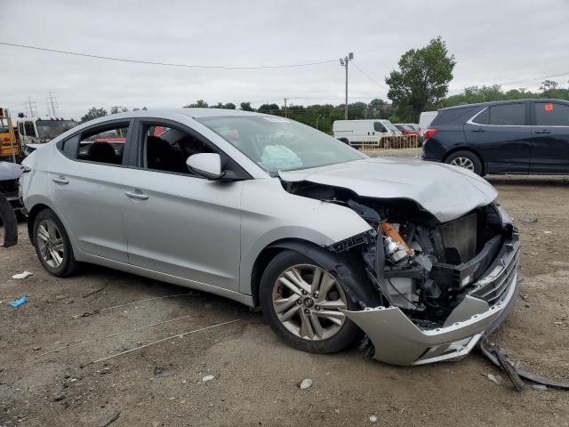 Фото 4 - HYUNDAI ELANTRA