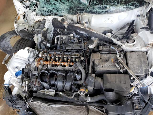 Фото 12 - KIA SELTOS