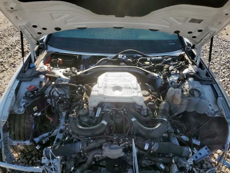 Фото 11 - AUDI S8