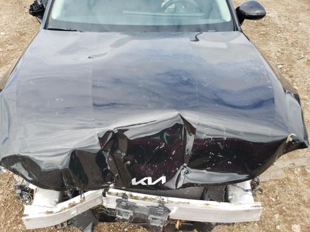 Фото 11 - KIA K5