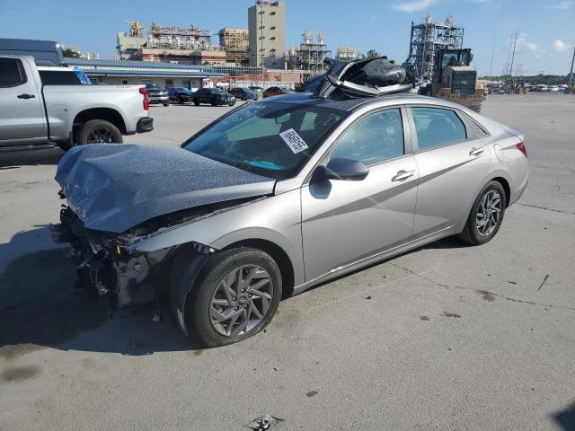 Фото 1 - HYUNDAI ELANTRA