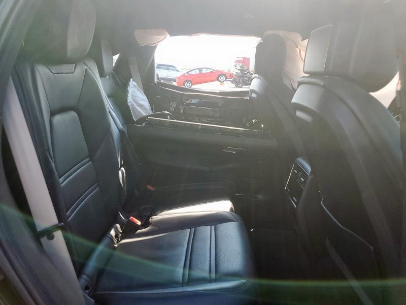 Фото 10 - PORSCHE CAYENNE