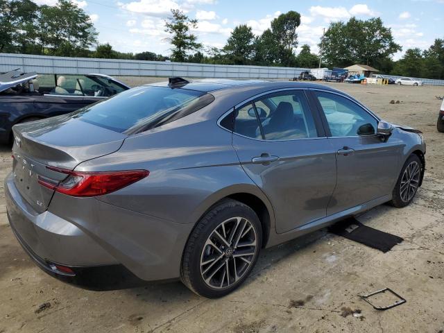 Фото 3 - TOYOTA CAMRY