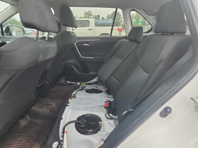 Фото 11 - TOYOTA RAV4