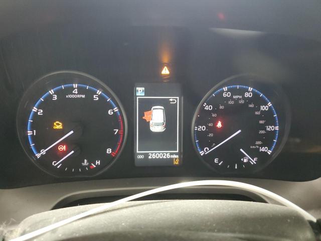 Фото 9 - TOYOTA RAV4