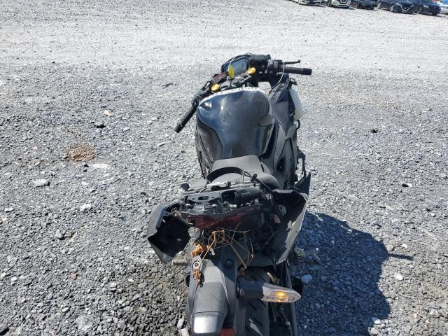 KAWASAKI ZX400 P 2024