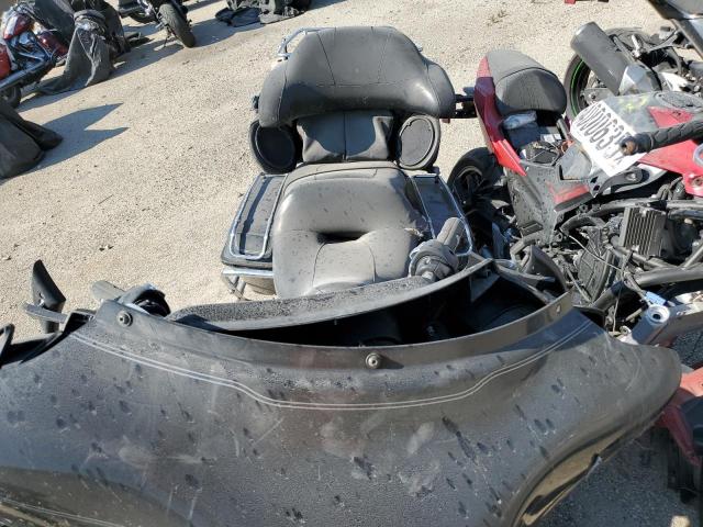 2010 HARLEY-DAVIDSON FL