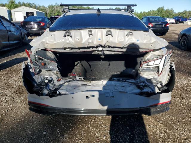 Фото 6 - HYUNDAI ELANTRA