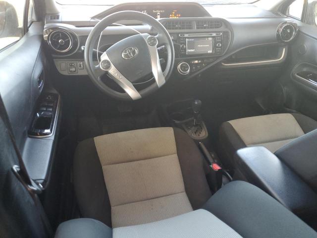 Фото 8 - TOYOTA PRIUS