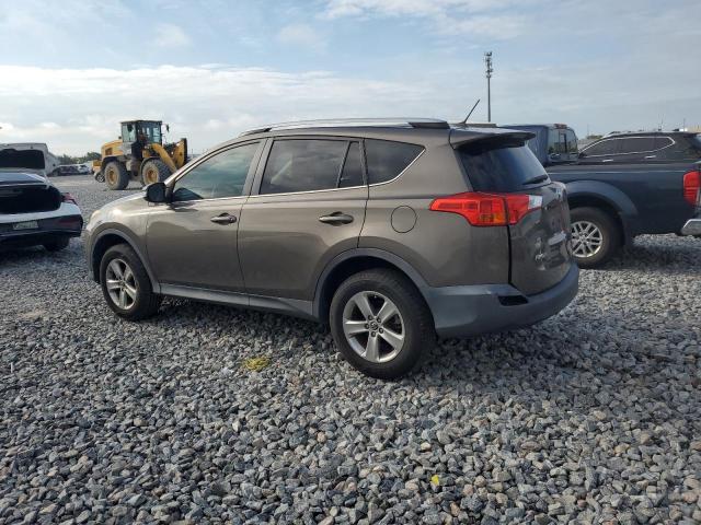 Фото 2 - TOYOTA RAV4