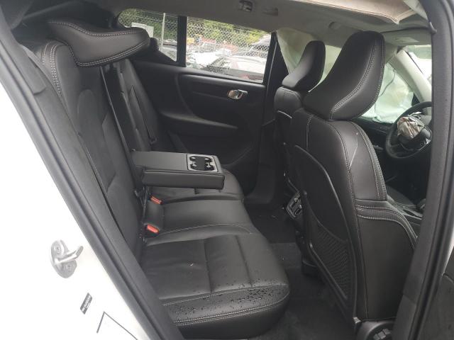 VOLVO XC40 CORE 2025 VIN YV4L12UJ2S2575195