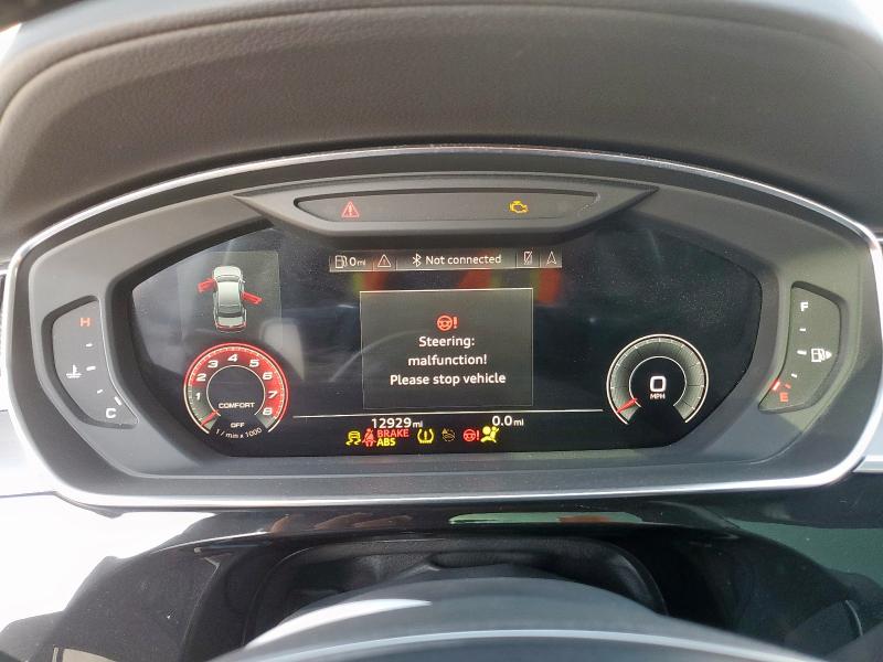 Фото 9 - AUDI S8