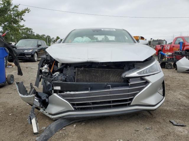 Фото 5 - HYUNDAI ELANTRA