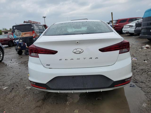 Фото 6 - HYUNDAI ELANTRA