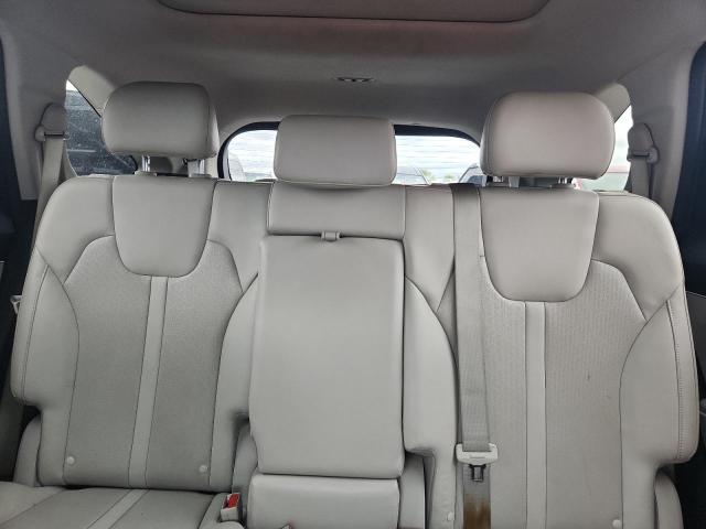 Фото 10 - KIA SORENTO