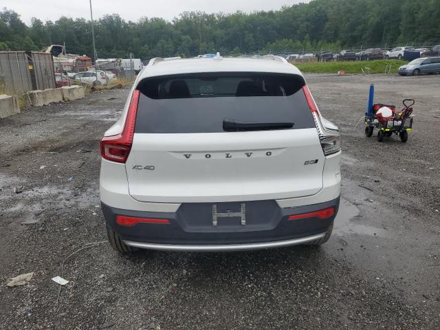 VOLVO XC40 CORE 2025 VIN YV4L12UJ2S2575195