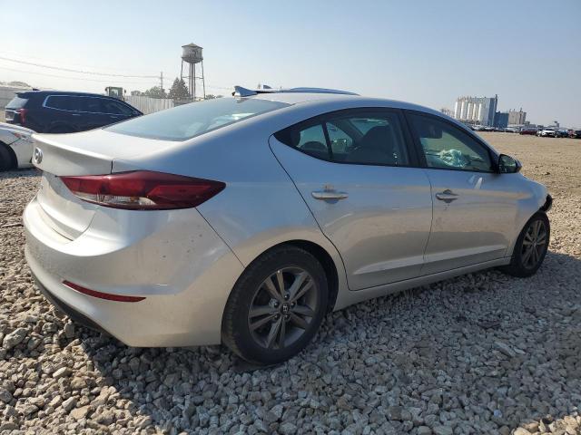 Фото 3 - HYUNDAI ELANTRA