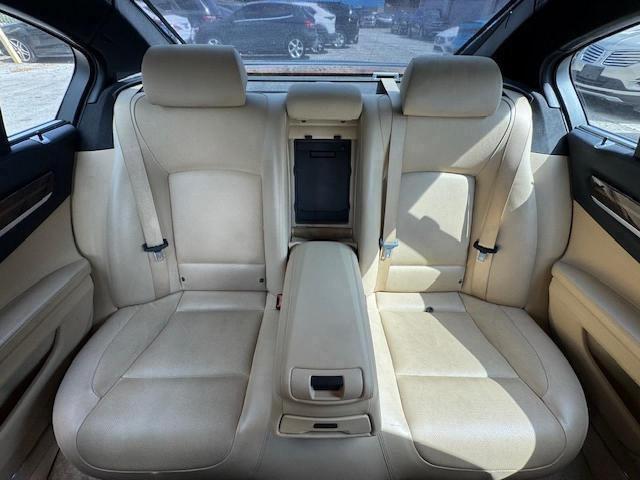 Фото 10 - BMW 7 SERIES
