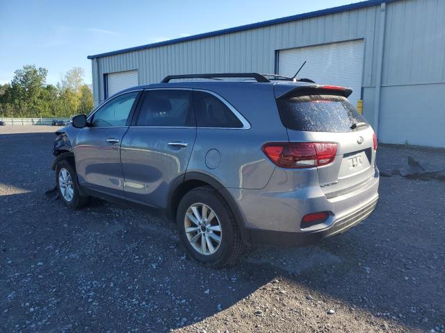 Фото 2 - KIA SORENTO