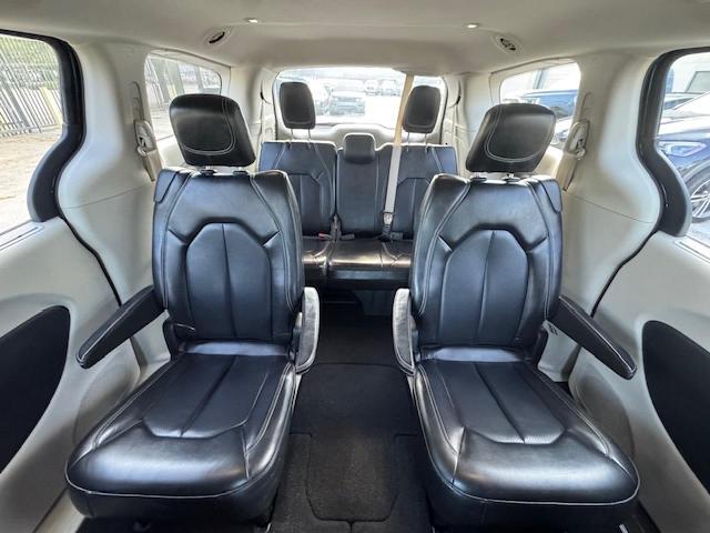 CHRYSLER MINIVAN 2020 VIN 2C4RC1DG7LR163251