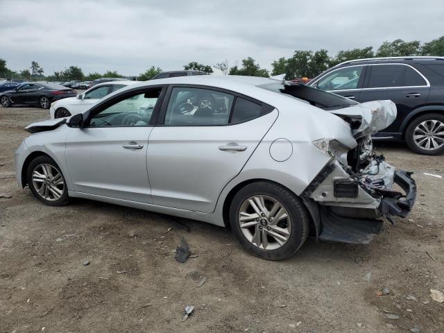 Фото 2 - HYUNDAI ELANTRA