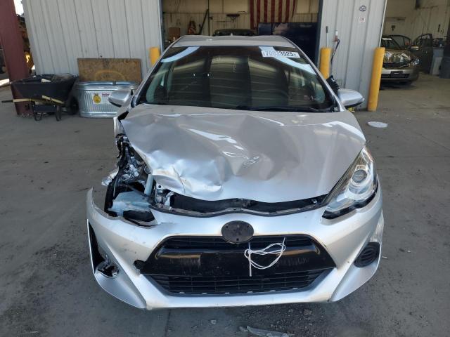 Фото 5 - TOYOTA PRIUS