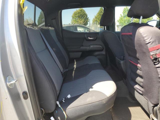 Фото 10 - TOYOTA TACOMA