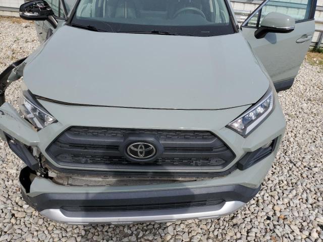 Фото 12 - TOYOTA RAV4