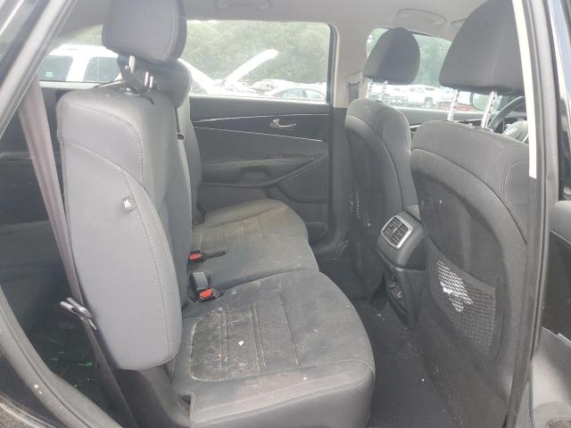 Фото 11 - KIA SORENTO