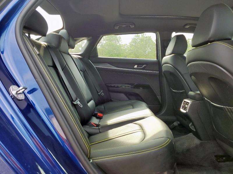 Фото 10 - KIA K5