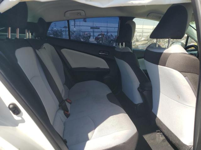 Фото 10 - TOYOTA PRIUS