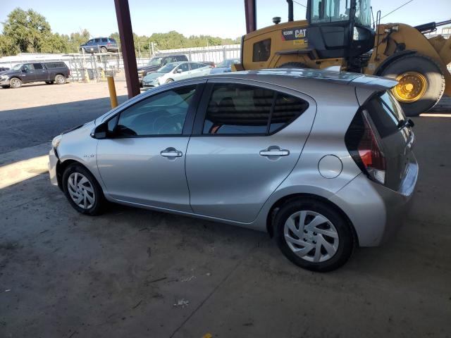 Фото 2 - TOYOTA PRIUS