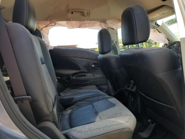 Фото 10 - MITSUBISHI OUTLANDER