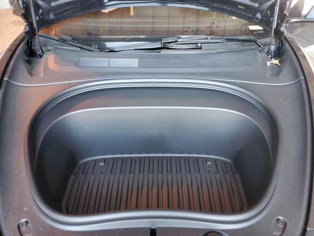 Фото 11 - TESLA MODEL 3