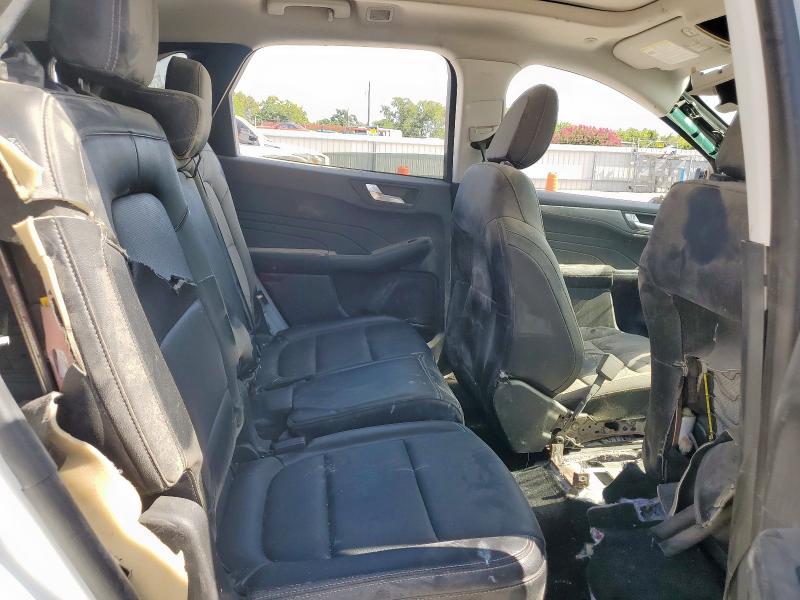 Фото 11 - FORD ESCAPE