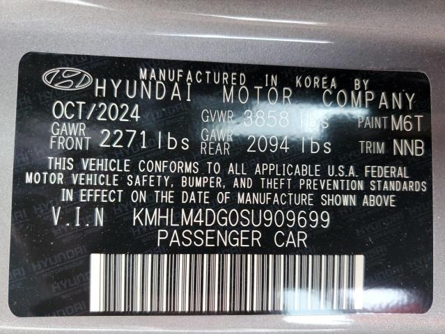 Фото 13 - HYUNDAI ELANTRA