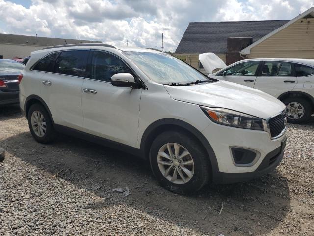 Фото 4 - KIA SORENTO