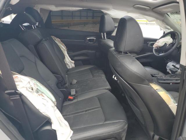 Фото 11 - KIA SORENTO