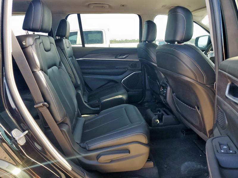 Фото 11 - JEEP GRAND CHER