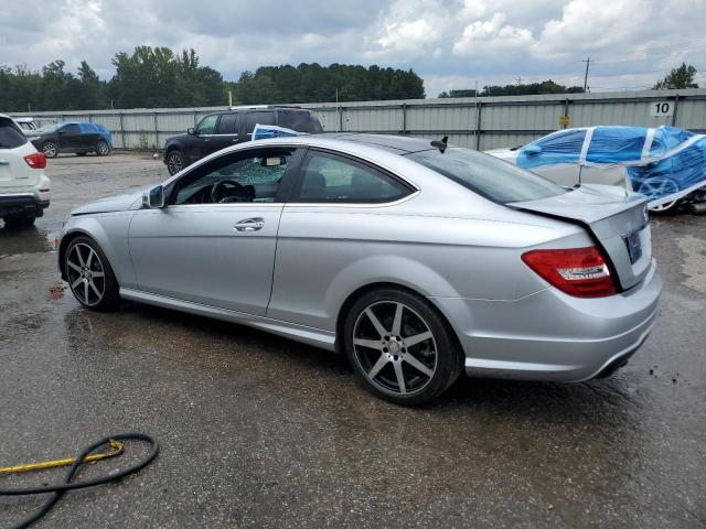 Фото 2 - MERCEDES-BENZ C-CLASS