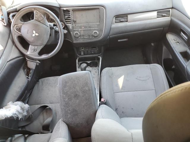 Фото 8 - MITSUBISHI OUTLANDER