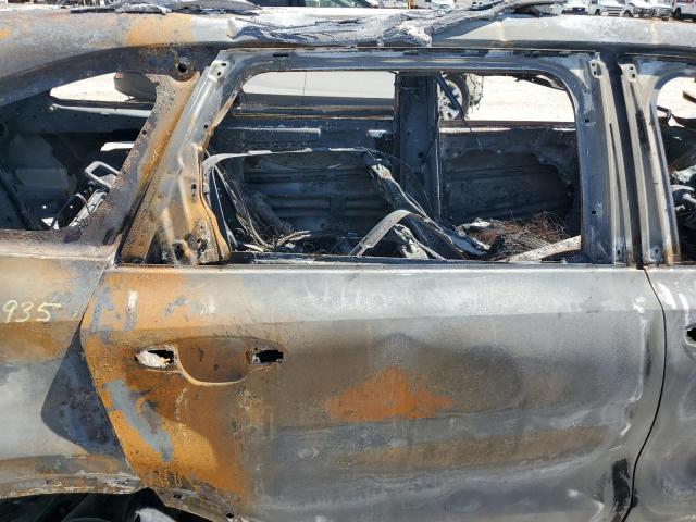 Фото 10 - KIA SORENTO