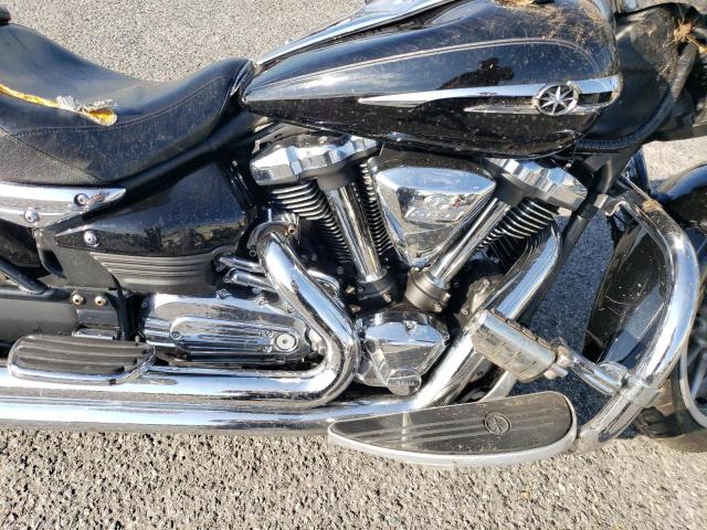 YAMAHA XV1900 A 2013