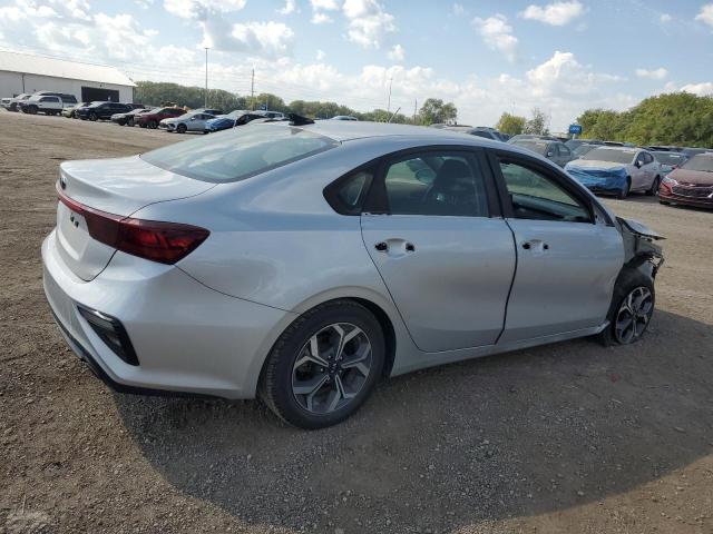 Фото 3 - KIA FORTE