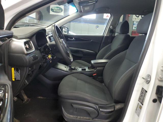 Фото 7 - KIA SORENTO